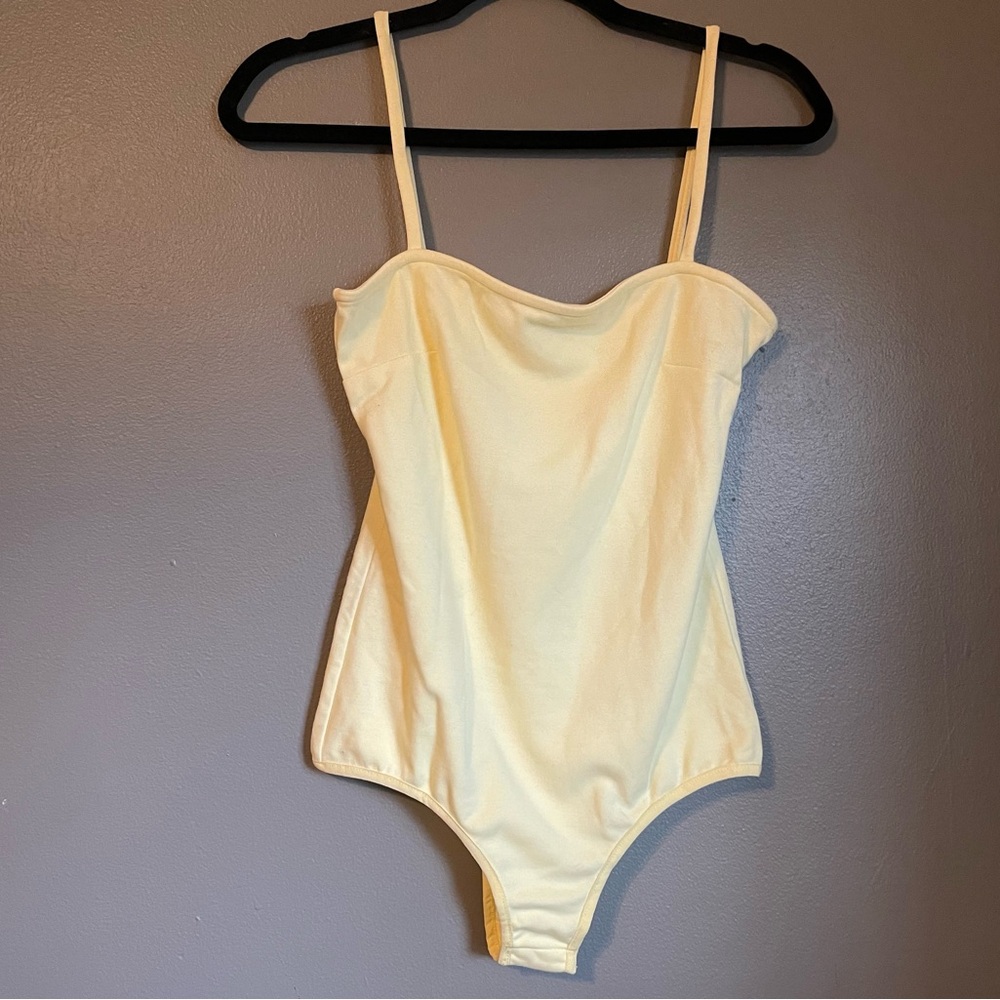 New Free People Intimately Sz Med Women’s Yellow Square Neck Strap Bodysuit Top